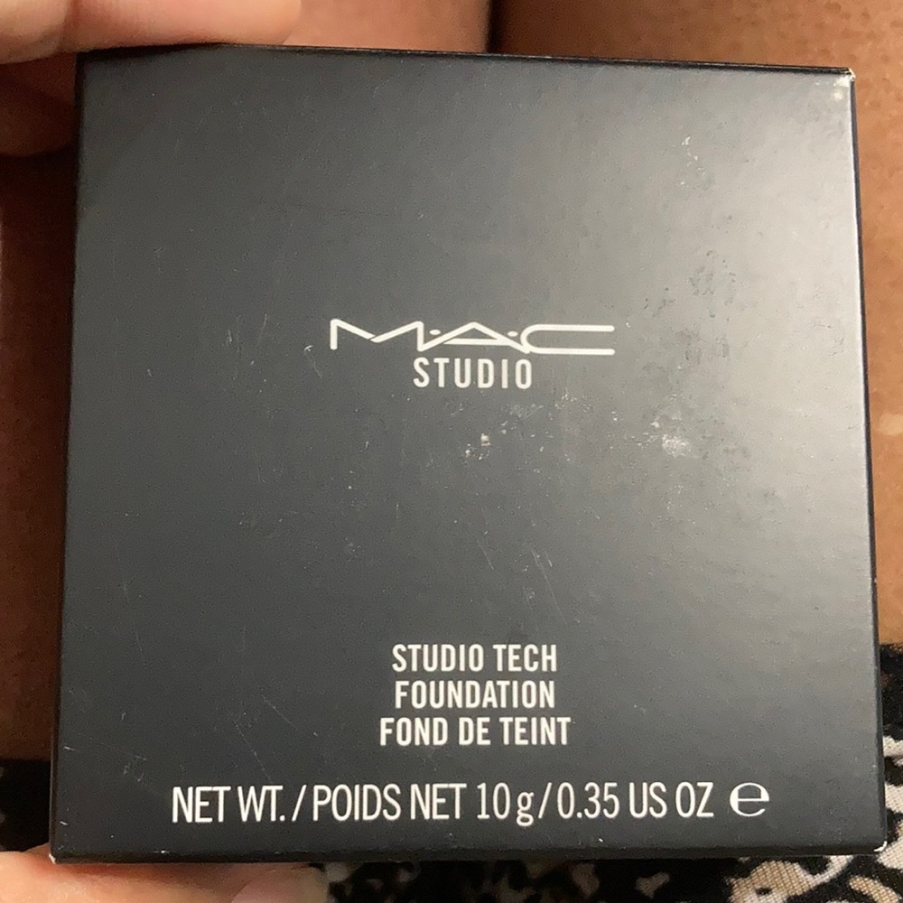 MAC studio Tech foundation